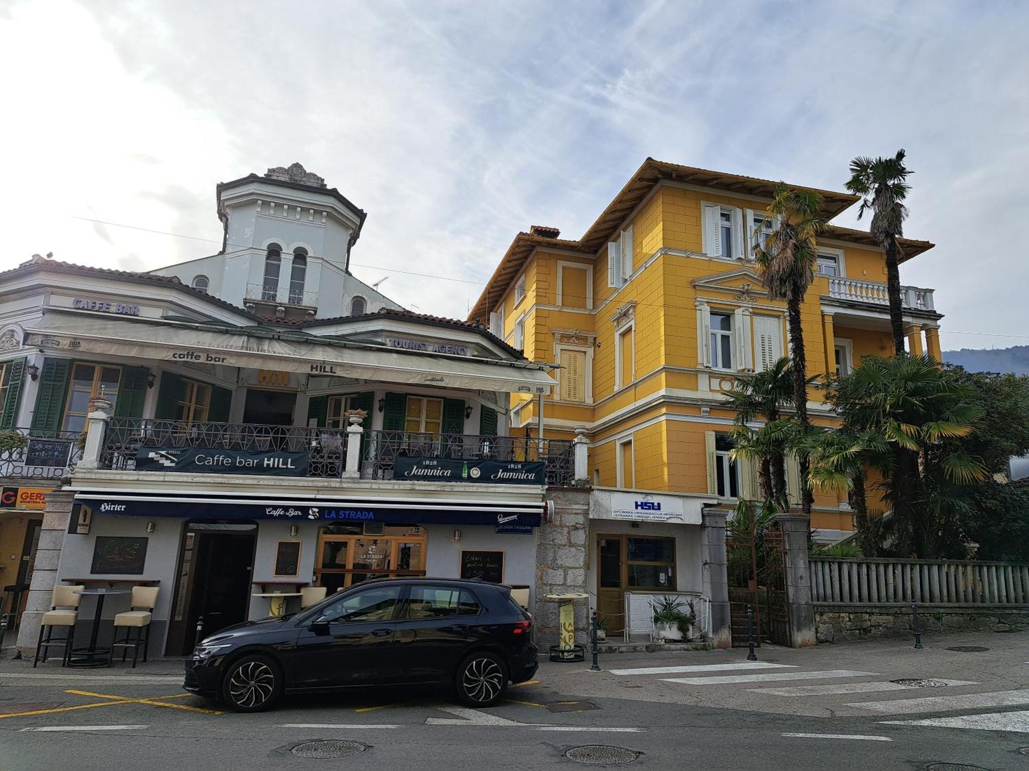 Apartman Barocco Lovran Bagian luar foto