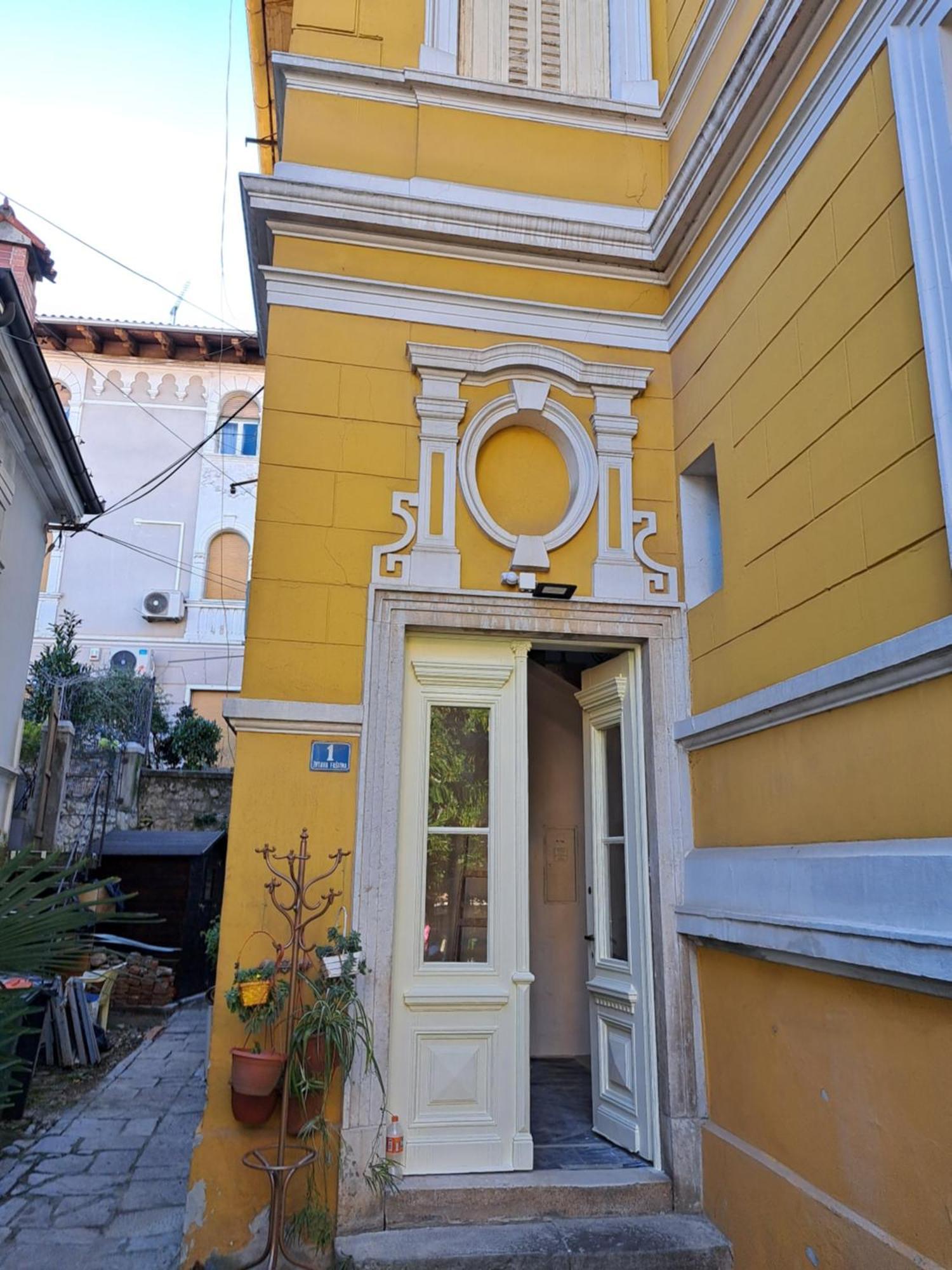 Apartman Barocco Lovran Bagian luar foto