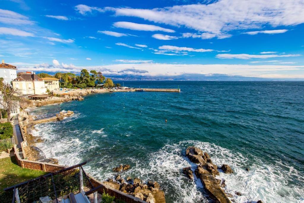 Apartman Barocco Lovran Bagian luar foto